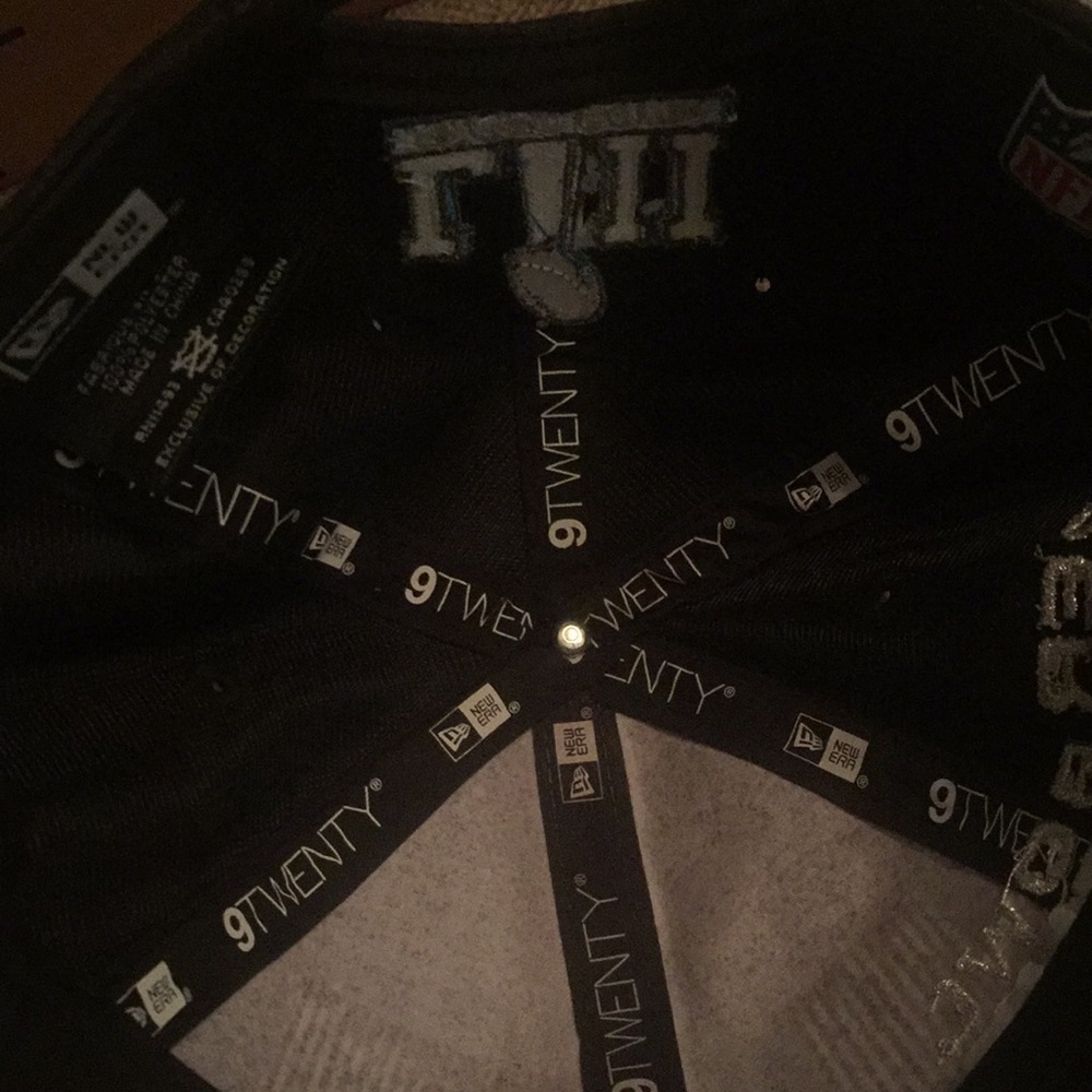 Eagles hat - Picture 6 of 7